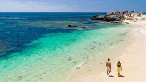 Beautiful bay to hike at Rottnest