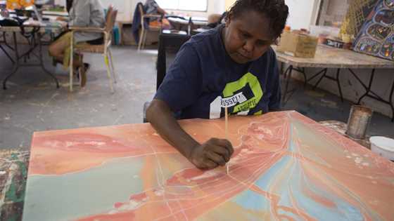 Janice Stanley – Aboriginal artist from Ernabella in South Australia