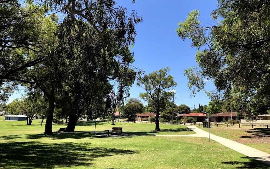 Butterworth Park, Local Facilities in Koondoola