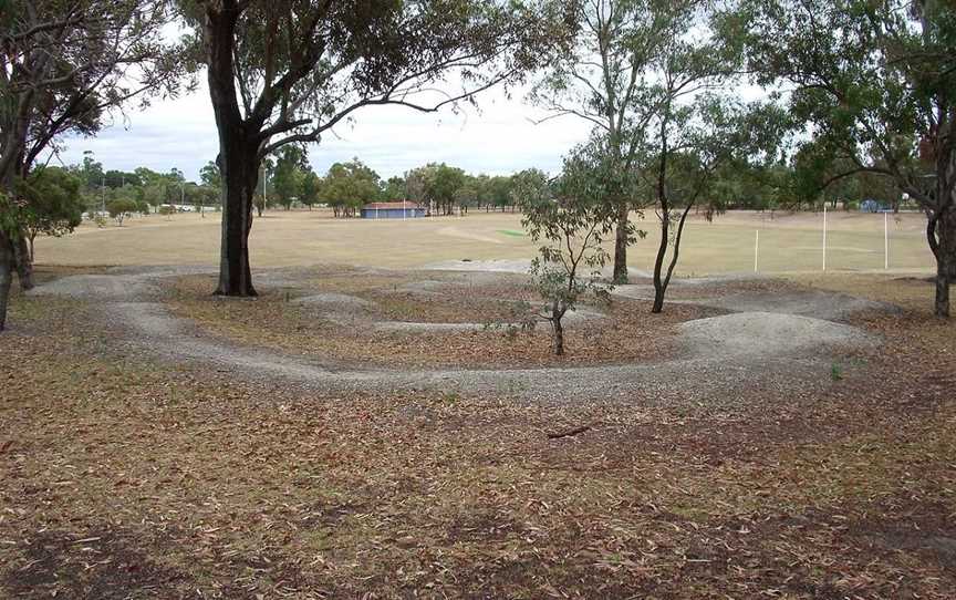 Koondoola BMX track, Local Facilities in Koondoola