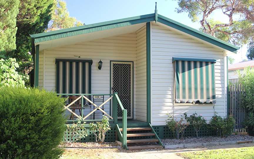 Rockingham Holiday Village, Accommodation in Rockingham - Suburb