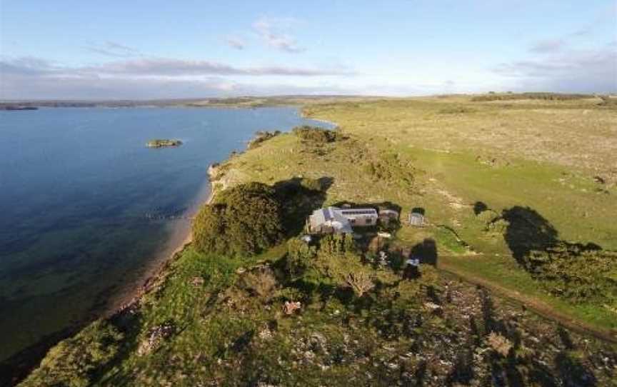 Ratcliff Cottage, Pelican Lagoon, SA