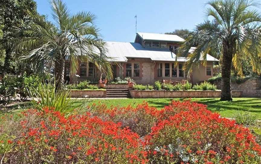 Boathouse - Birks River Retreat, Goolwa North, SA