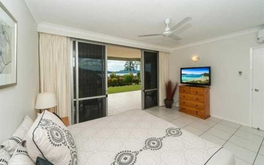 Lagoon Beachfront Lodge 003 on Hamilton Island by HamoRent, Whitsundays, QLD