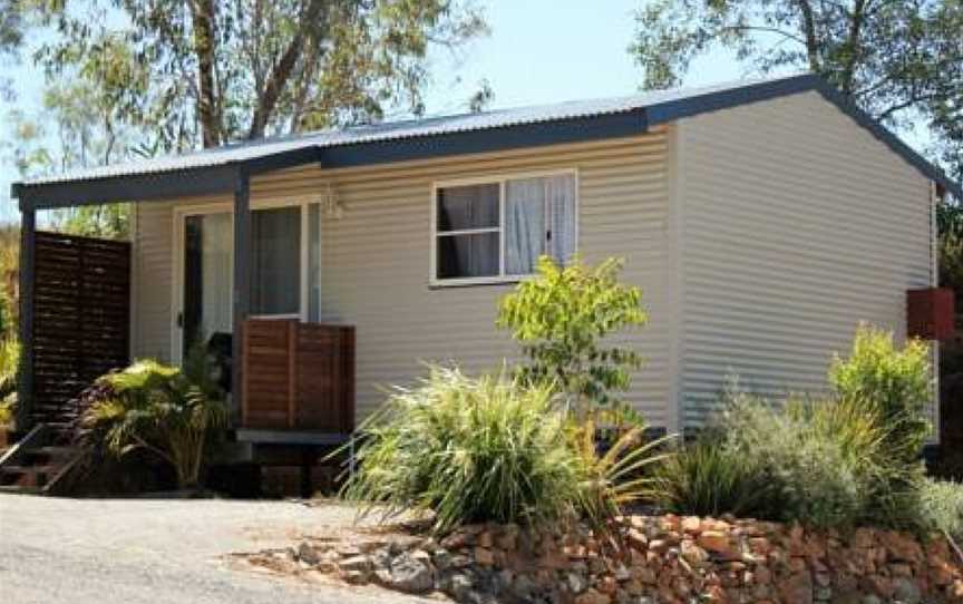 Silver Wattle Cabins, Horse Creek, QLD