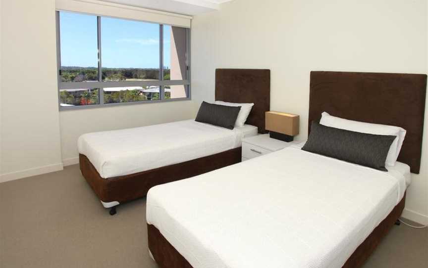 Signature Waterfront Apartments, Merrimac, QLD