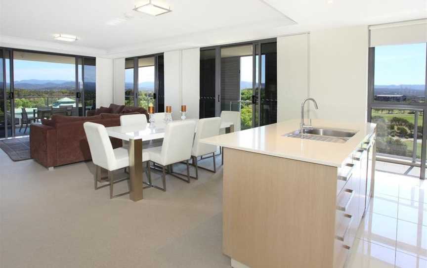 Signature Waterfront Apartments, Merrimac, QLD