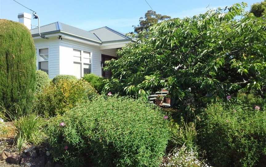 Hillside Bed and Breakfast, Woodstock, TAS