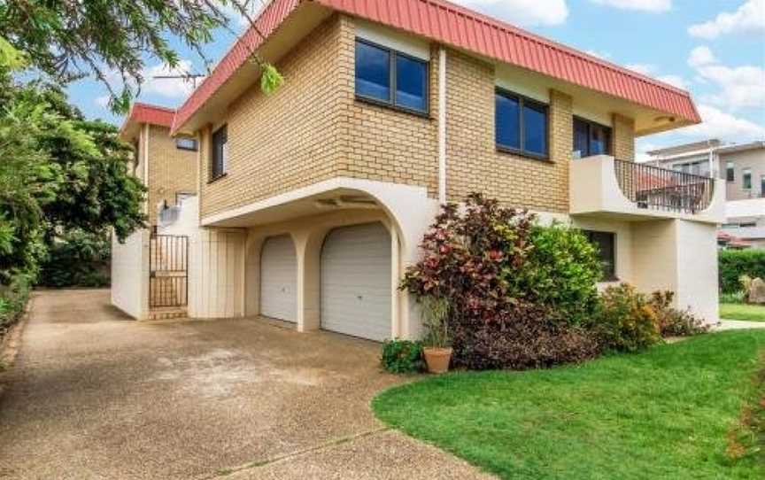 Beachfront Apt with Private Pool, Scarborough, QLD