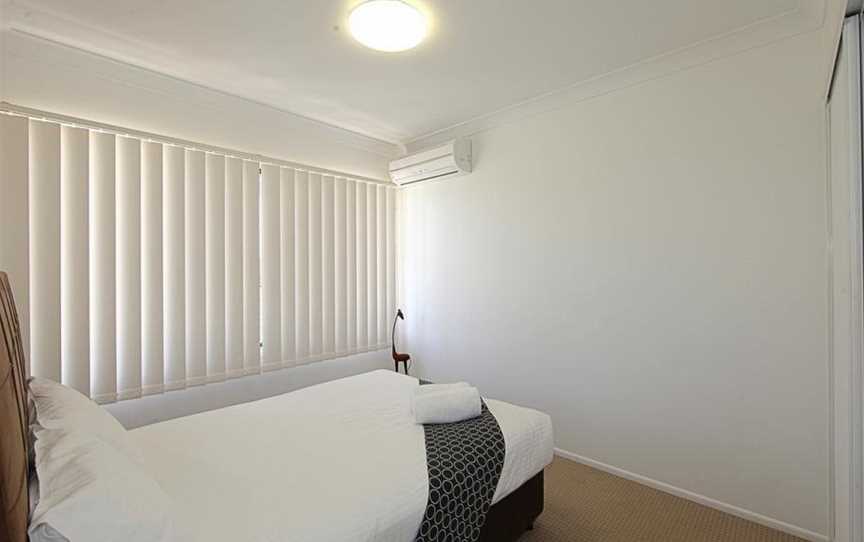 Alexandra Apartments, Svensson Heights, QLD