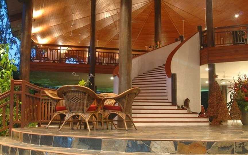 Thala Beach Nature Reserve, Accommodation in Oak Beach