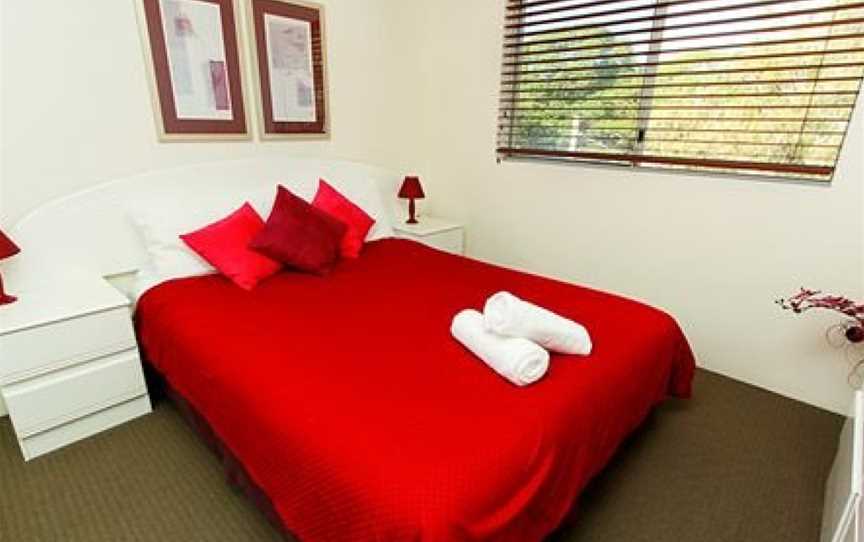 Sanctuary Lake Apartments, Currumbin, QLD