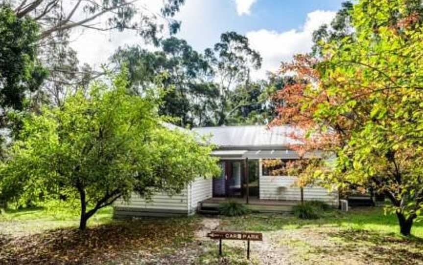 Cedarwood Cottage, Benwerrin, VIC