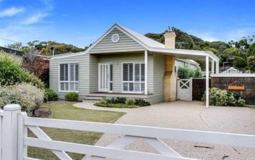 Cute Cottage on Cain - beach at end of street, Rye, VIC