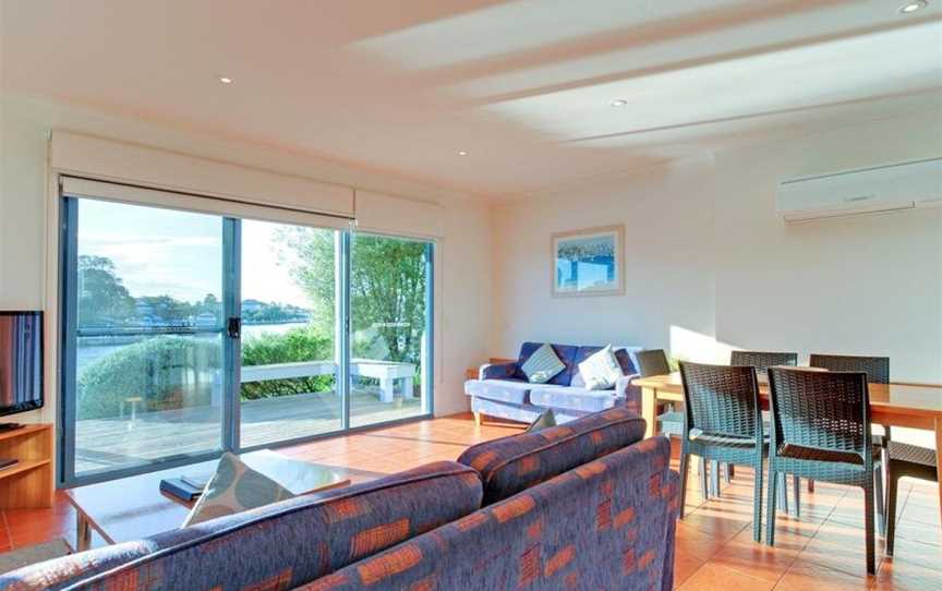 Captains Cove Waterfront Apartments, Paynesville, VIC