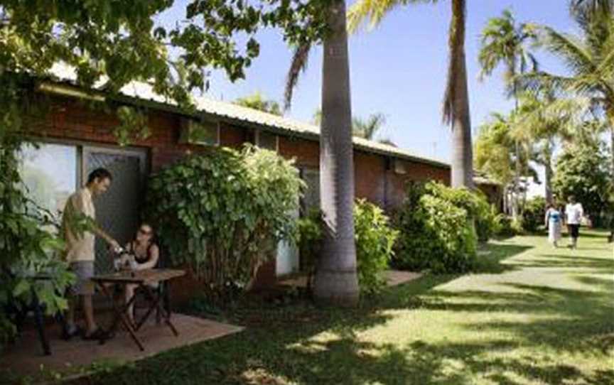 Bayside Holiday Apartments, Accommodation in Broome