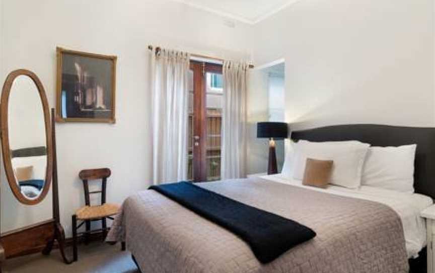 Captains Retreat Apartments and Cottages, Accommodation in Williamstown