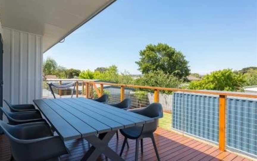 Upstairs Cottage On Beachurst, Dromana, VIC