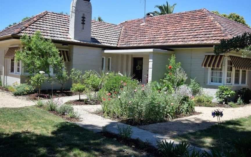 Benson House & Benson Lodge, Benalla, VIC