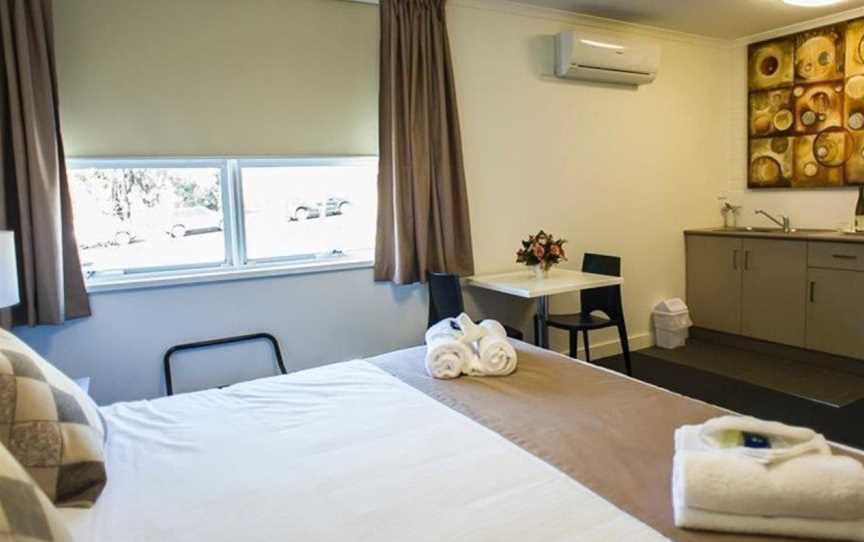 Hotel Gracelands, Parkes, NSW