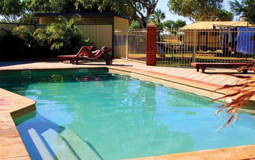 Coral Coast Tourist Park, Accommodation in Carnarvon - Town