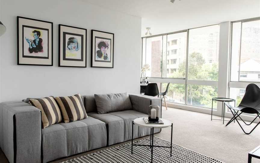 Sunny, Spacious and Stylish 2 Bed, 2 Bath Apartment, Elizabeth Bay, NSW