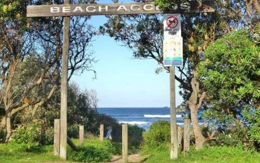 Surfside, Caves Beach, NSW