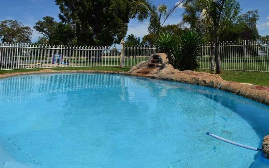 Australian Homestead Motor Lodge, Gumly Gumly, NSW