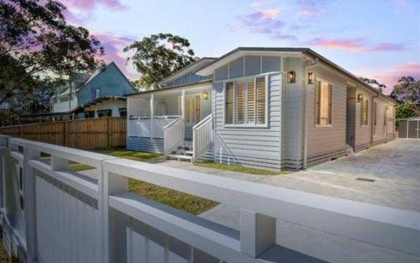 Margaret's Hamptons Cottage, Hawks Nest, NSW