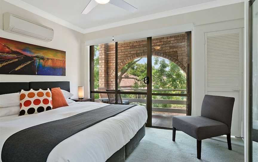 Newcastle Short Stay Accommodation - Centennial Terrace Apartments, Cooks Hill, NSW