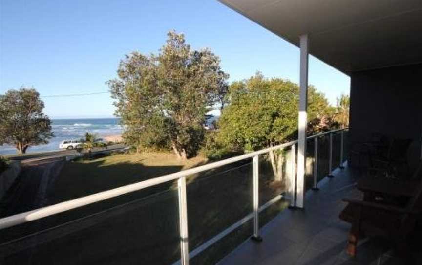 BEACHFRONT 3- 3/12 Bundella Ave LC, Lake Cathie, NSW