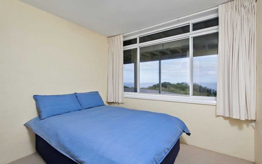 Pacific Street, 28, Ocean Retreat, Fishermans Bay, NSW