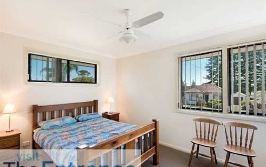 Robern Court, Blue Bay, NSW