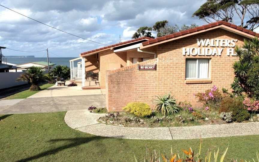 Walters Holiday Flats, Hyams Beach, NSW