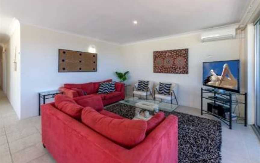 Laman Lodge, Unit 5, 15 Laman Street, Nelson Bay, NSW