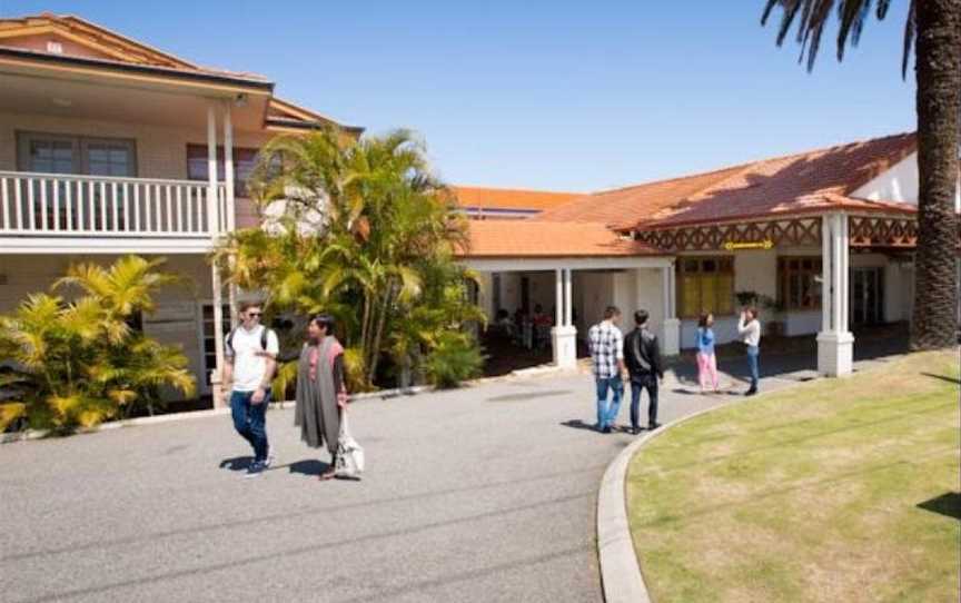 Beatty Lodge, Accommodation in West Perth