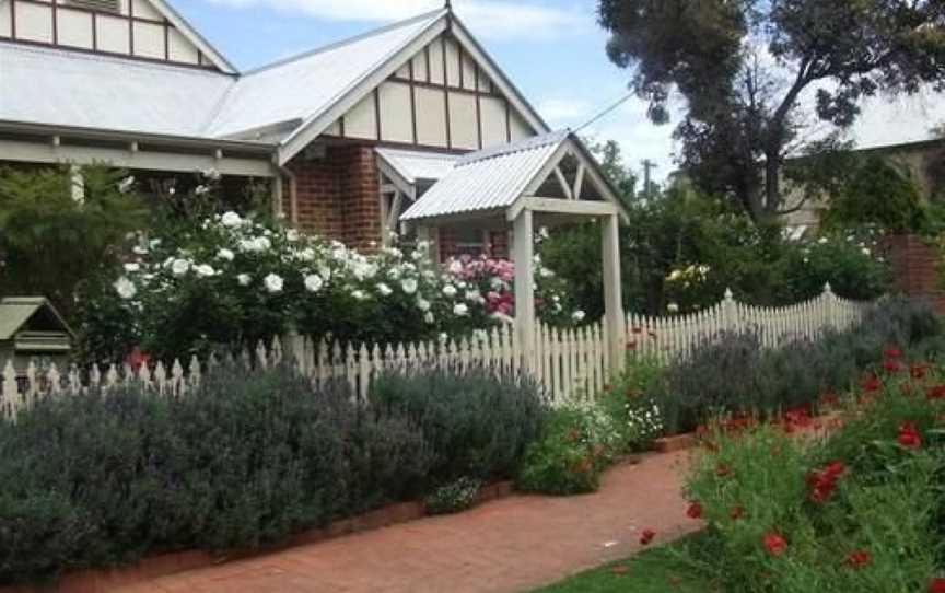 83 on Swan B&B, Guildford, WA