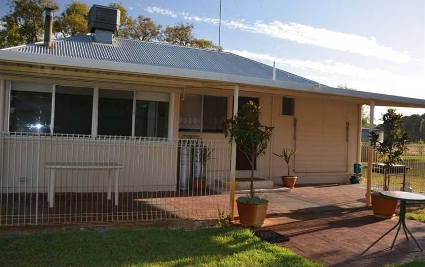 Sandy Lake Farm Stay - Abbeys Cottage, Accommodation in Muckenburra