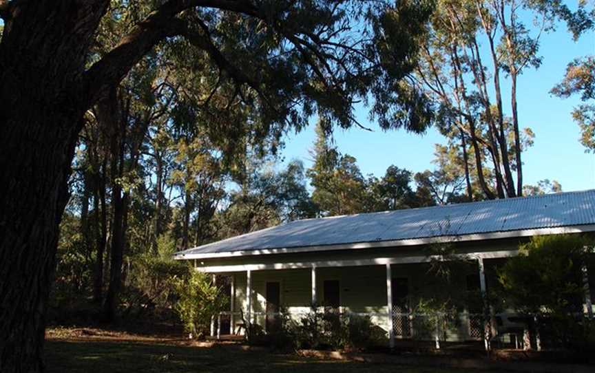 Forest Heritage Lodge, Accommodation in Dwellingup