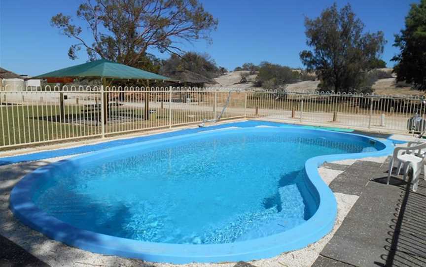 Hamelin Pool Caravan Park, Accommodation in Denham