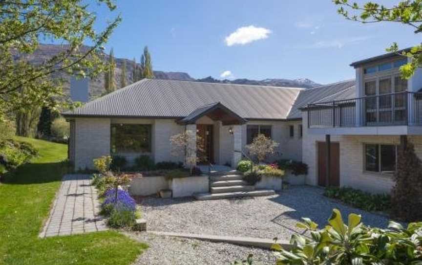 Lakes Retreat - Queenstown Holiday Home, Arrowtown, New Zealand