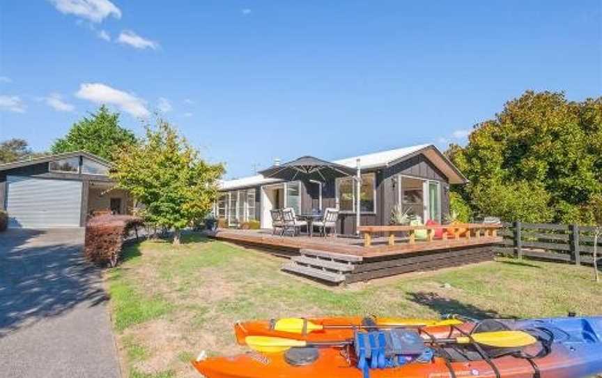 Mahuta Maison - Lake Taupo Holiday Home, Waitahanui, New Zealand