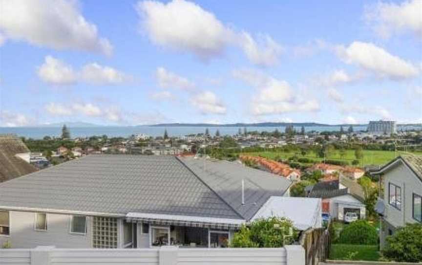 Stunning Ocean Escape - Seaviews - WIFI - Netflix, Orewa, New Zealand