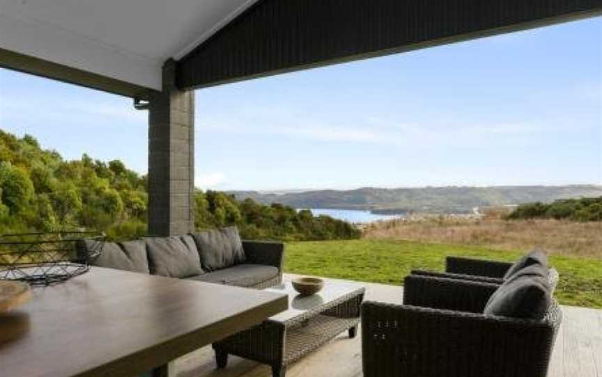 Raptor's Haven - Kinloch Holiday Home, Oruanui, New Zealand