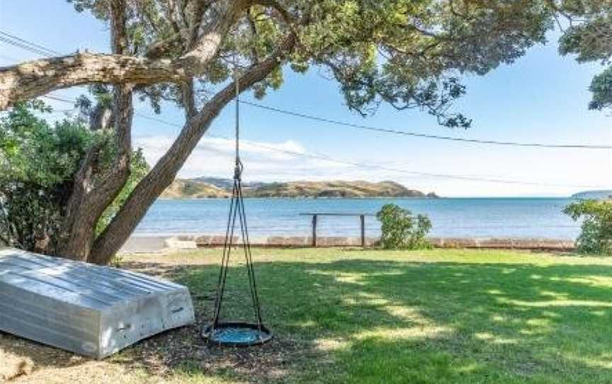 Brony's Beachfront Boarding Home, Plimmerton, New Zealand