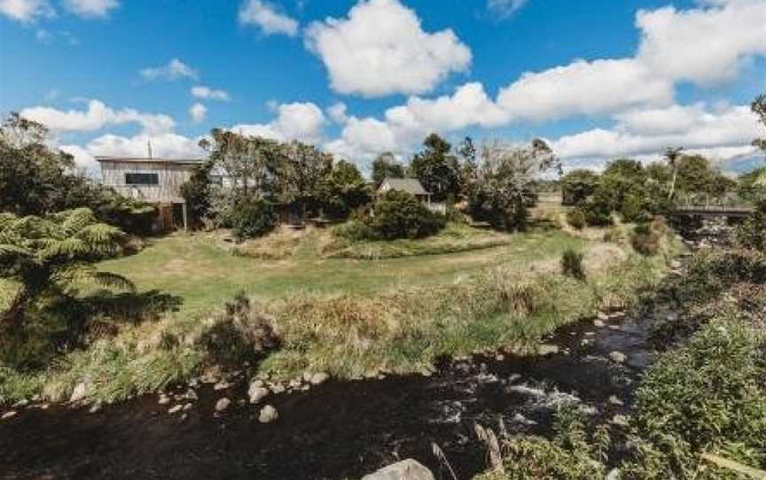 THE RIVER RETREAT - OFF THE GRID, Inglewood, New Zealand