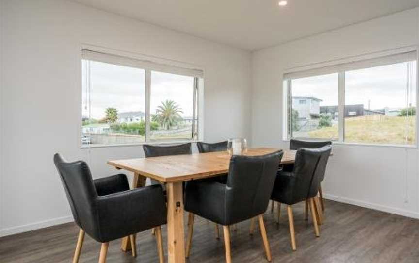 Ruakaka Sands - Ruakaka Holiday Home, Ruakaka, New Zealand