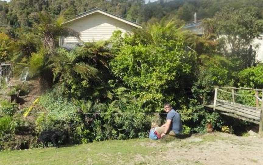 Little Paradise & Petting Farm, Greymouth, New Zealand