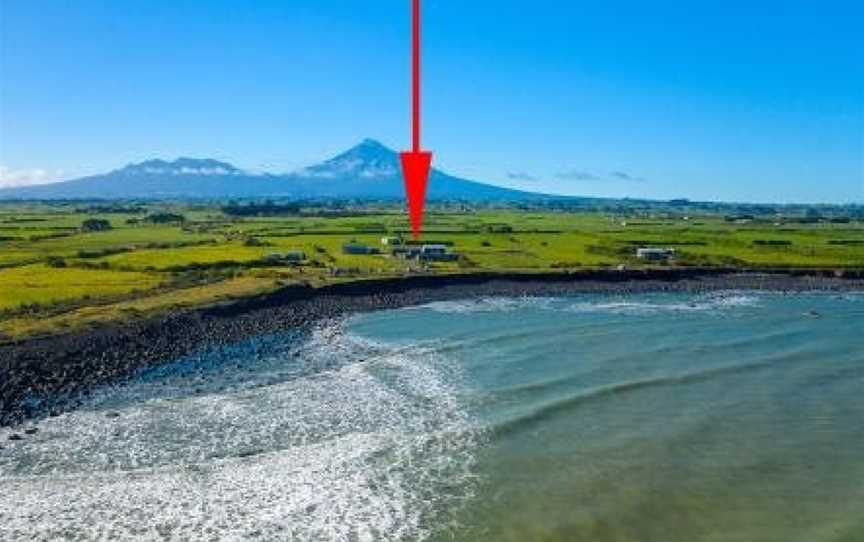 SURF BREAK ON STENT, Okato, New Zealand