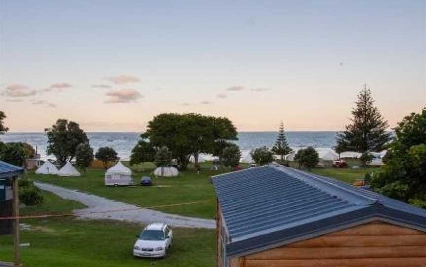 Tatapouri Bay, Whangara, New Zealand